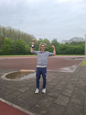 Robin met Henk Truyens beker